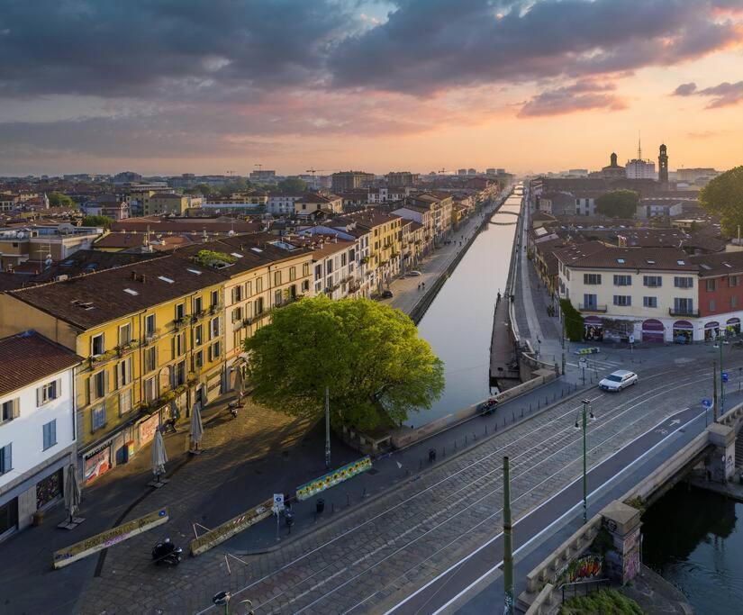 Navigli - Downtown - Duomo Spacious Two Bedroom Apartment - Close To Metro - Ac - Wi-Fi ميلان المظهر الخارجي الصورة