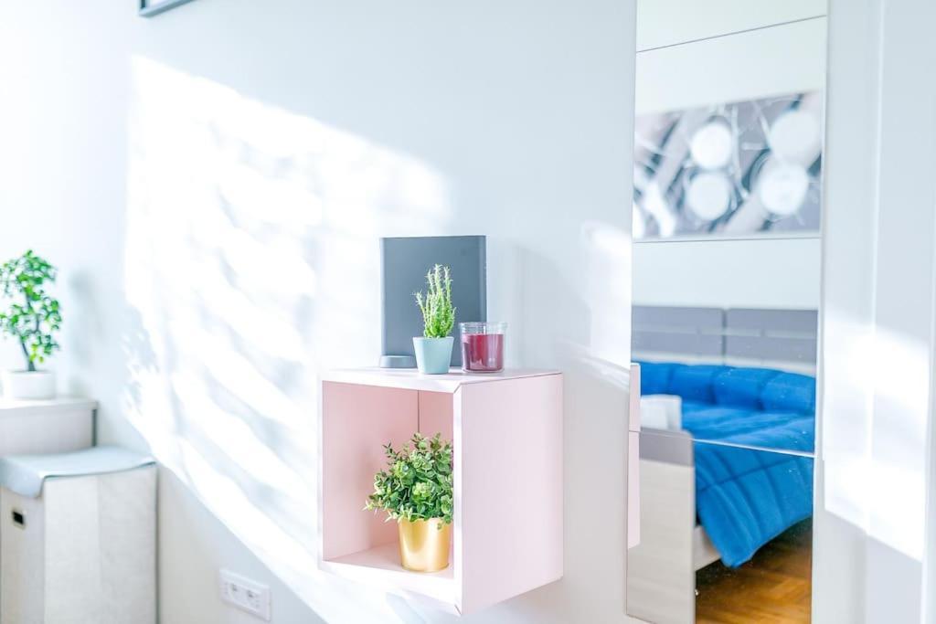 Navigli - Downtown - Duomo Spacious Two Bedroom Apartment - Close To Metro - Ac - Wi-Fi ميلان المظهر الخارجي الصورة