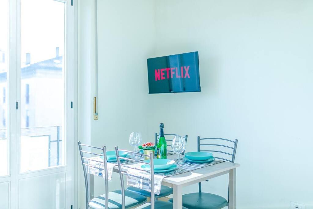 Navigli - Downtown - Duomo Spacious Two Bedroom Apartment - Close To Metro - Ac - Wi-Fi ميلان المظهر الخارجي الصورة